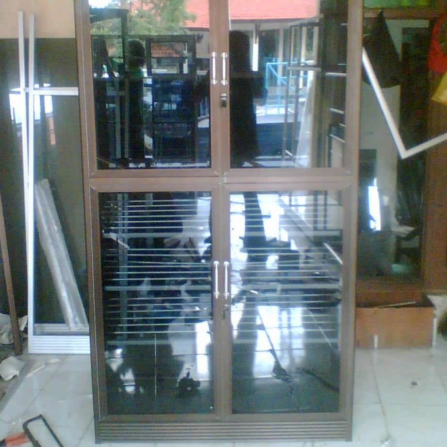 Kusen Aluminium di Bali