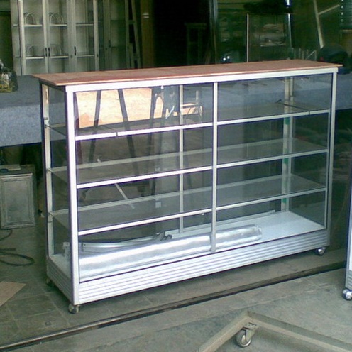 Kusen Aluminium di Bali